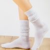 7749ad8d49b8f737bfbd3be78c709a192a8a88b354f041096ed7ed8acc712f51.jpg 1pair Solid Crew Socks