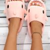 84c8635454a06611e8392c3d8e0eb3a5c2a4c69e724c9b73f190f7ae6f473980.jpg Shark Design Slides, Light Pink Preppy Style Collegiate Cartoon Slippers