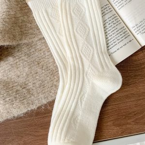 cd044fb8566cef5cb0cc723d0cf826fcc2d804154675d26193e0262453487b1f.jpg Wool-Mix Solid Crew Socks