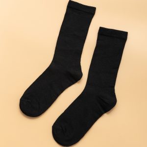 d2734727e941bf624130e3f0cf47cb49633ee7bcb8fb75469956136aad61e2e8.jpg Solid Crew Socks
